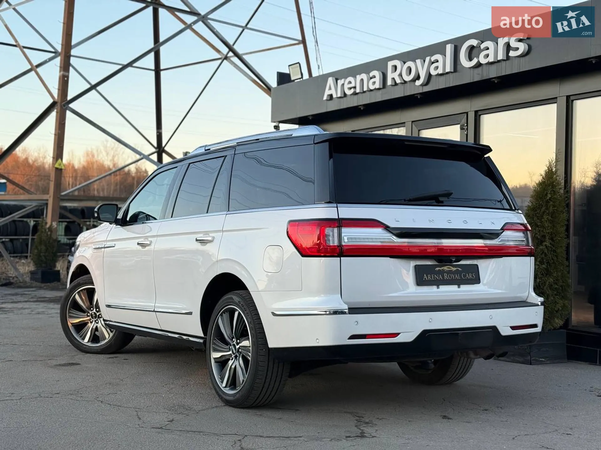 2018 Lincoln Navigator - мініатюра 4