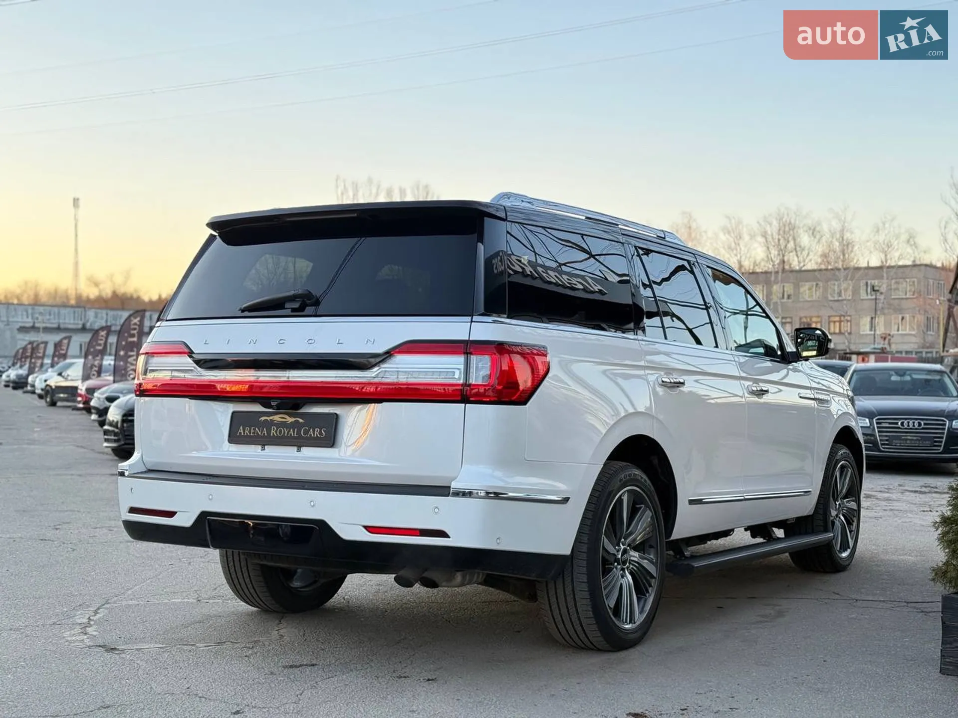 2018 Lincoln Navigator - мініатюра 10