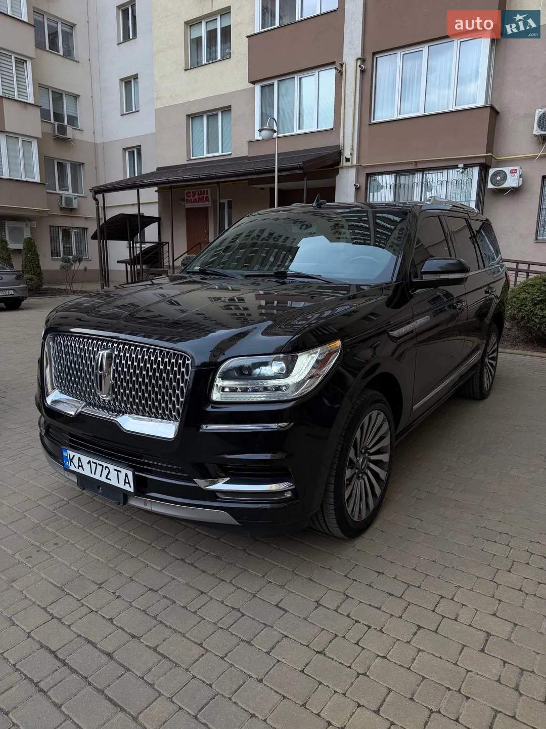 2018 Lincoln Navigator - мініатюра 2