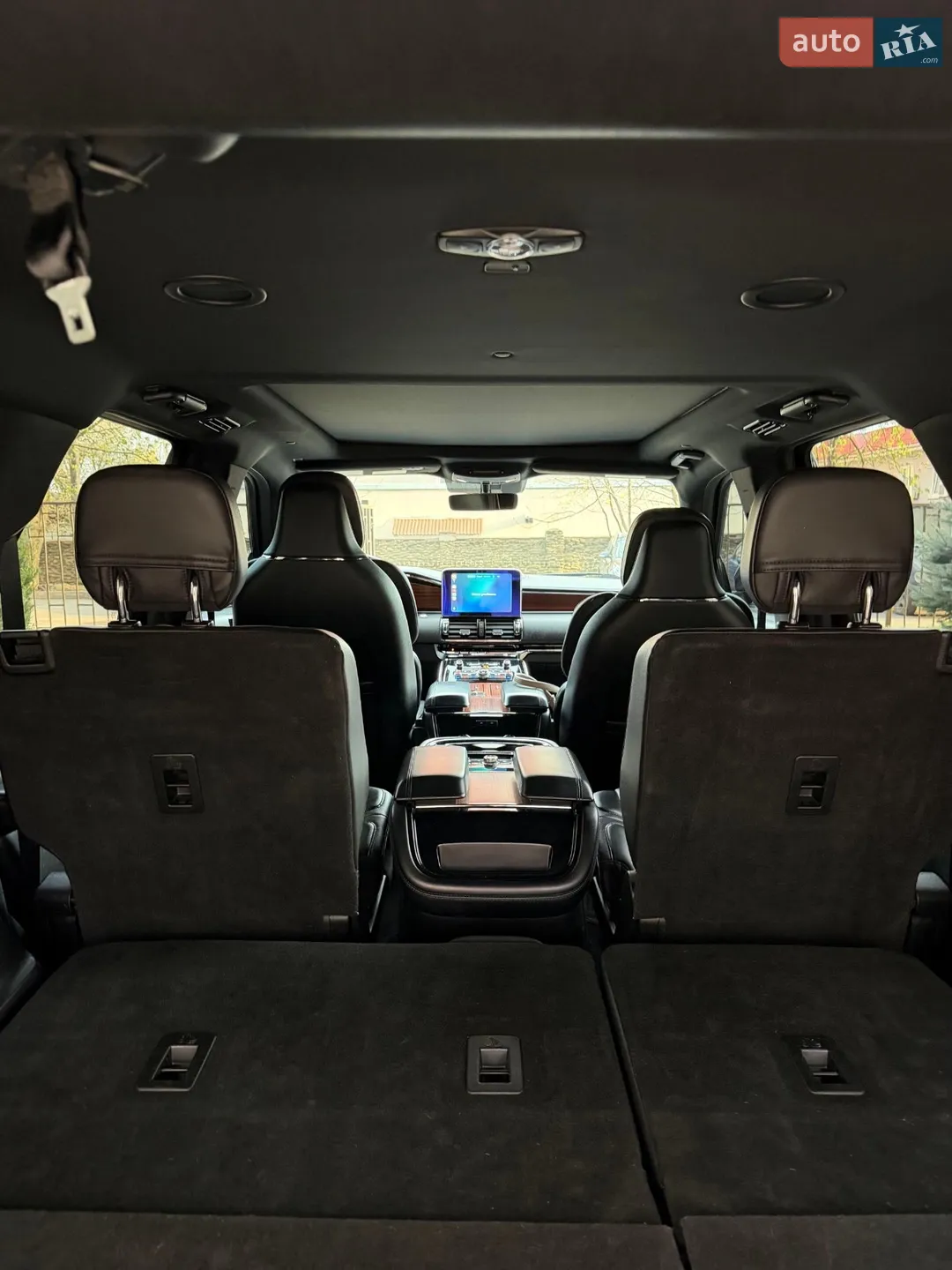 2018 Lincoln Navigator - мініатюра 12