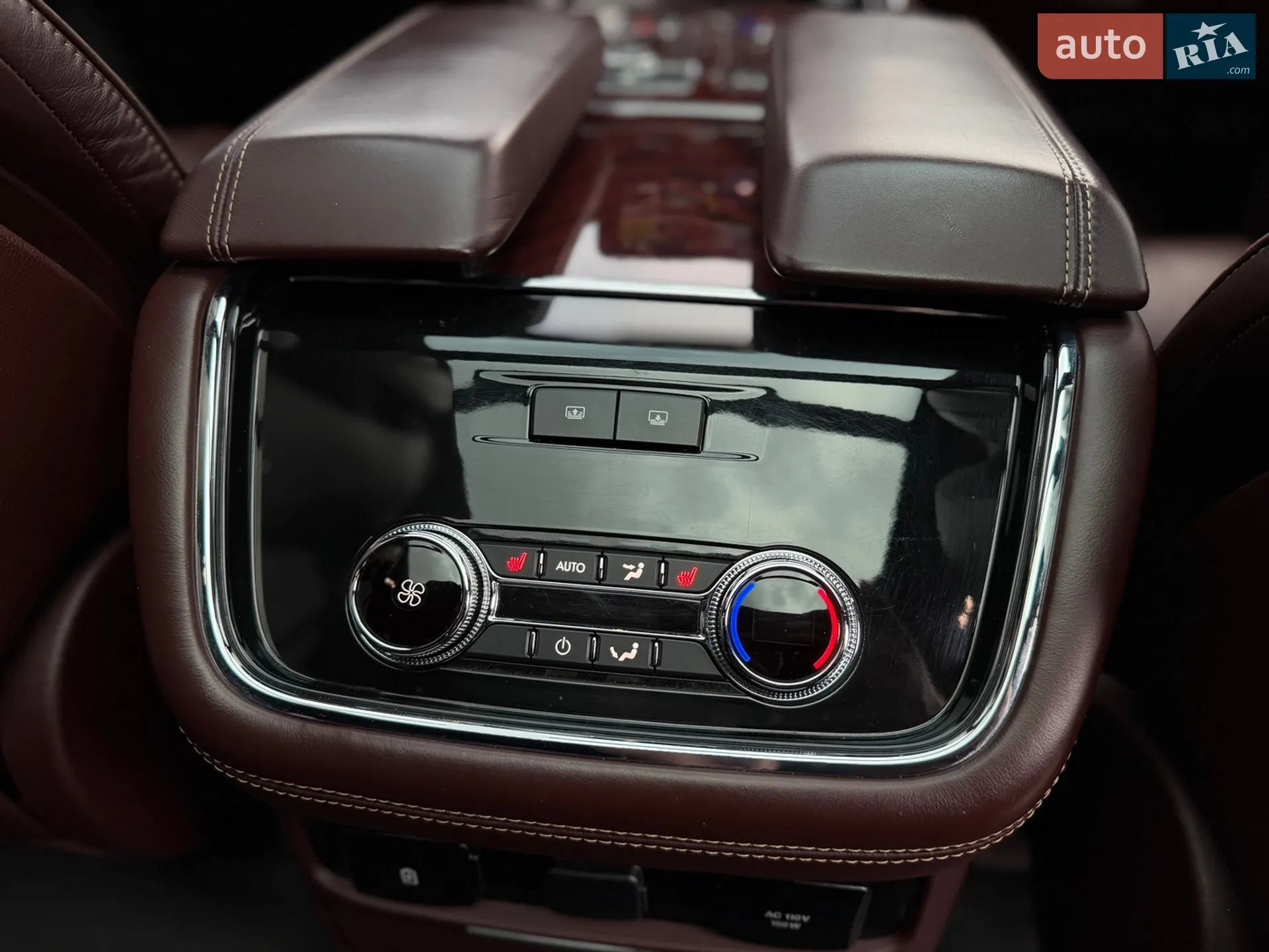 2018 Lincoln Navigator - мініатюра 41