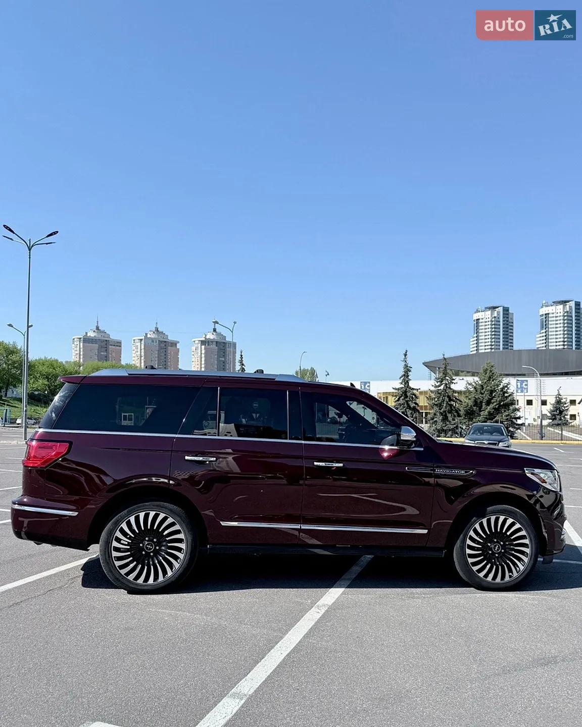 2018 Lincoln Navigator - мініатюра 3