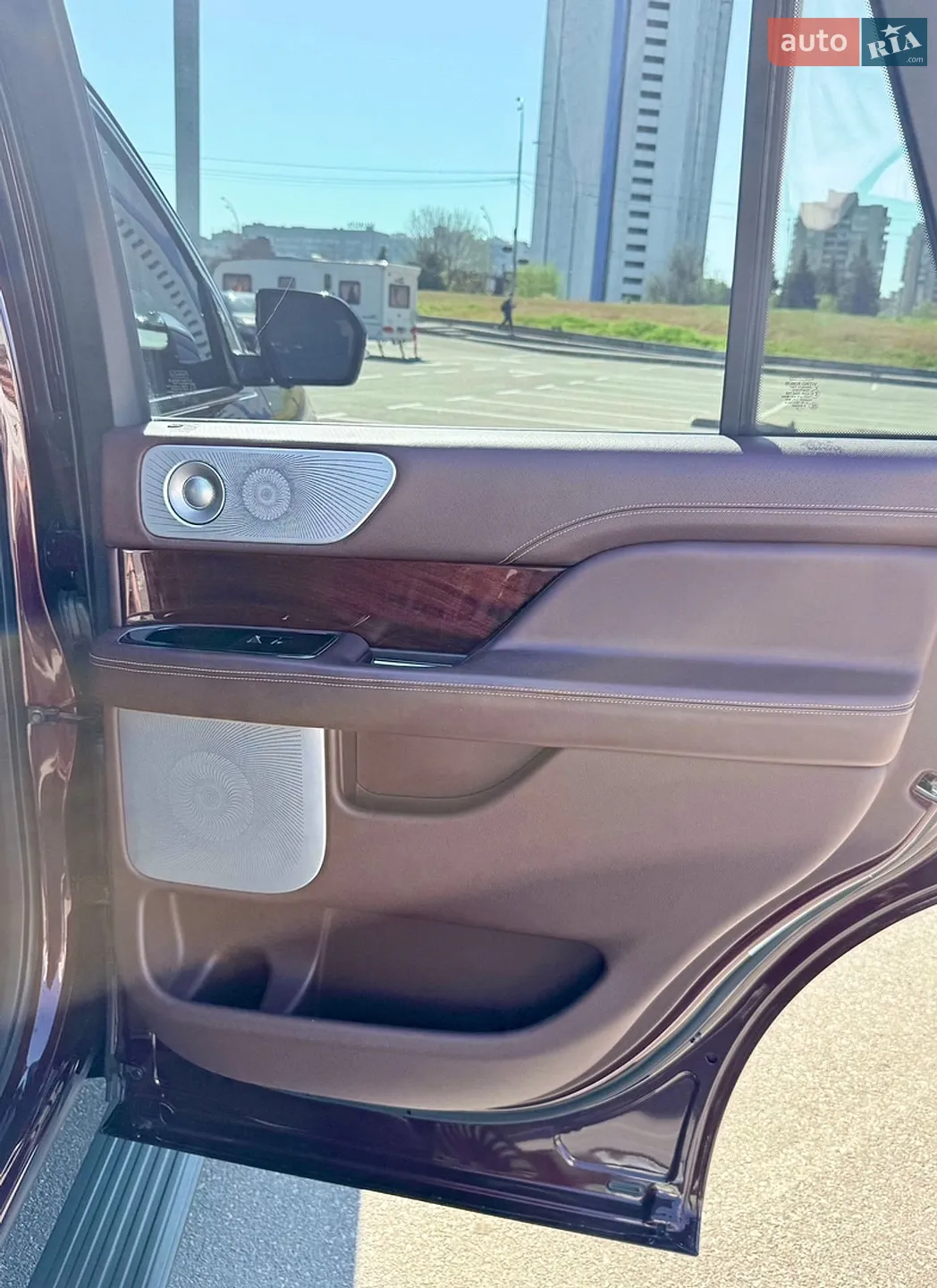 2018 Lincoln Navigator - мініатюра 24