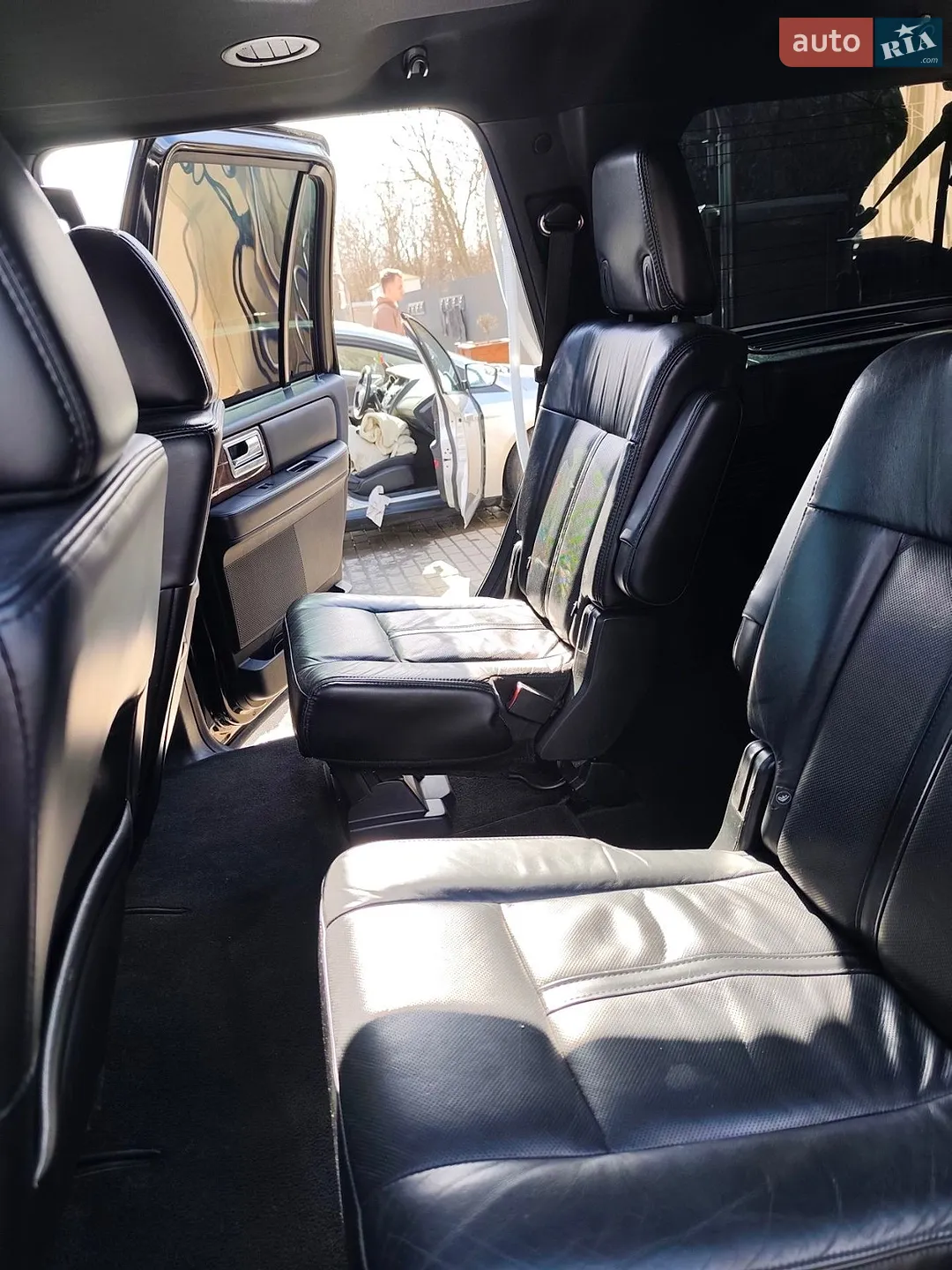 2014 Lincoln Navigator - мініатюра 20