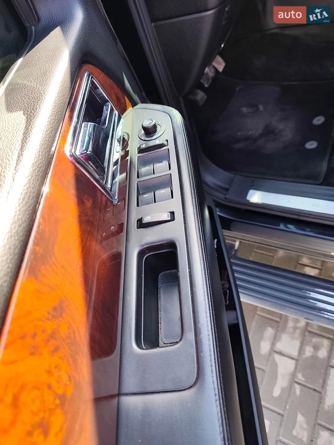 2014 Lincoln Navigator - мініатюра 24