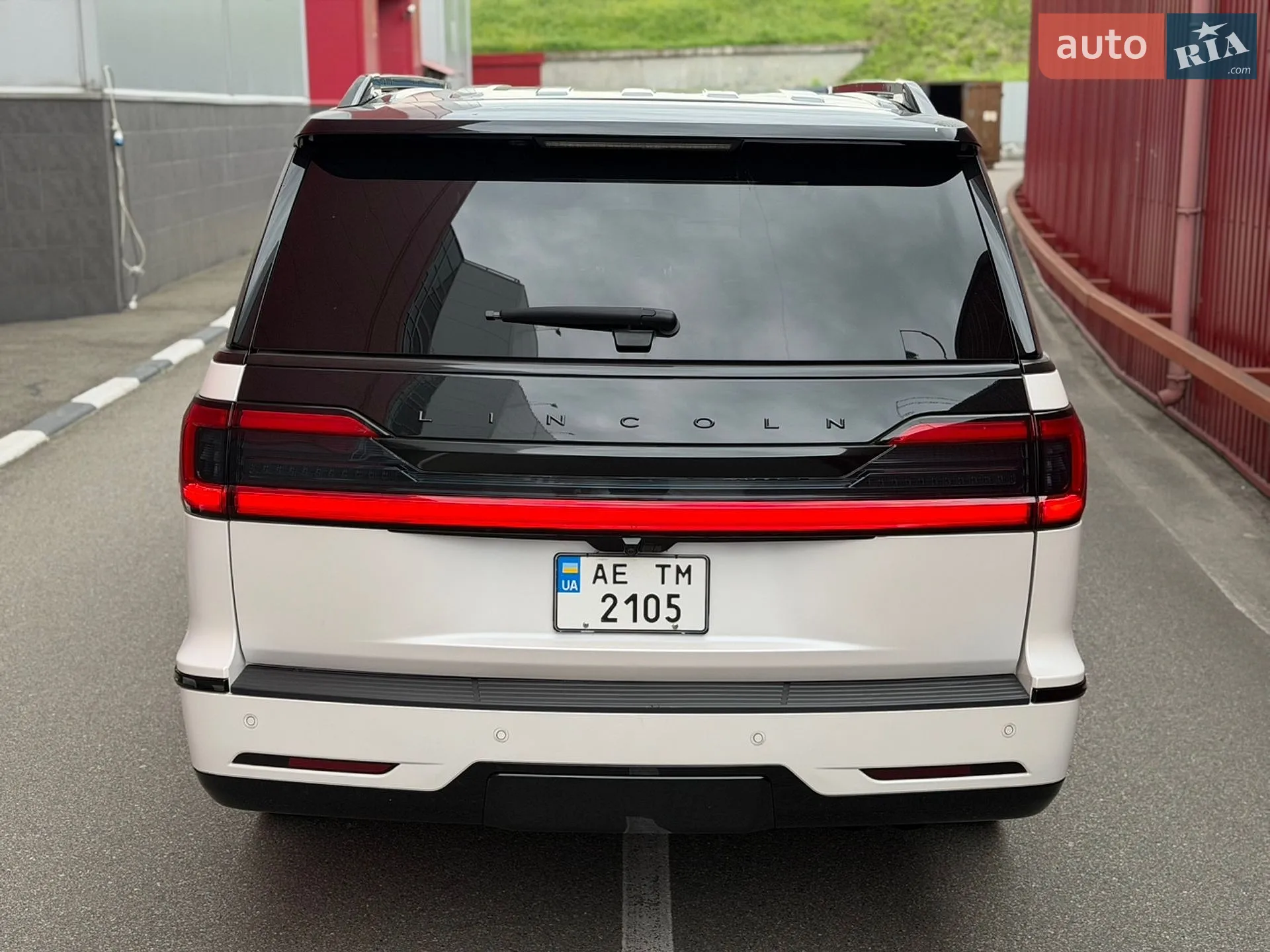 2019 Lincoln Navigator - мініатюра 16