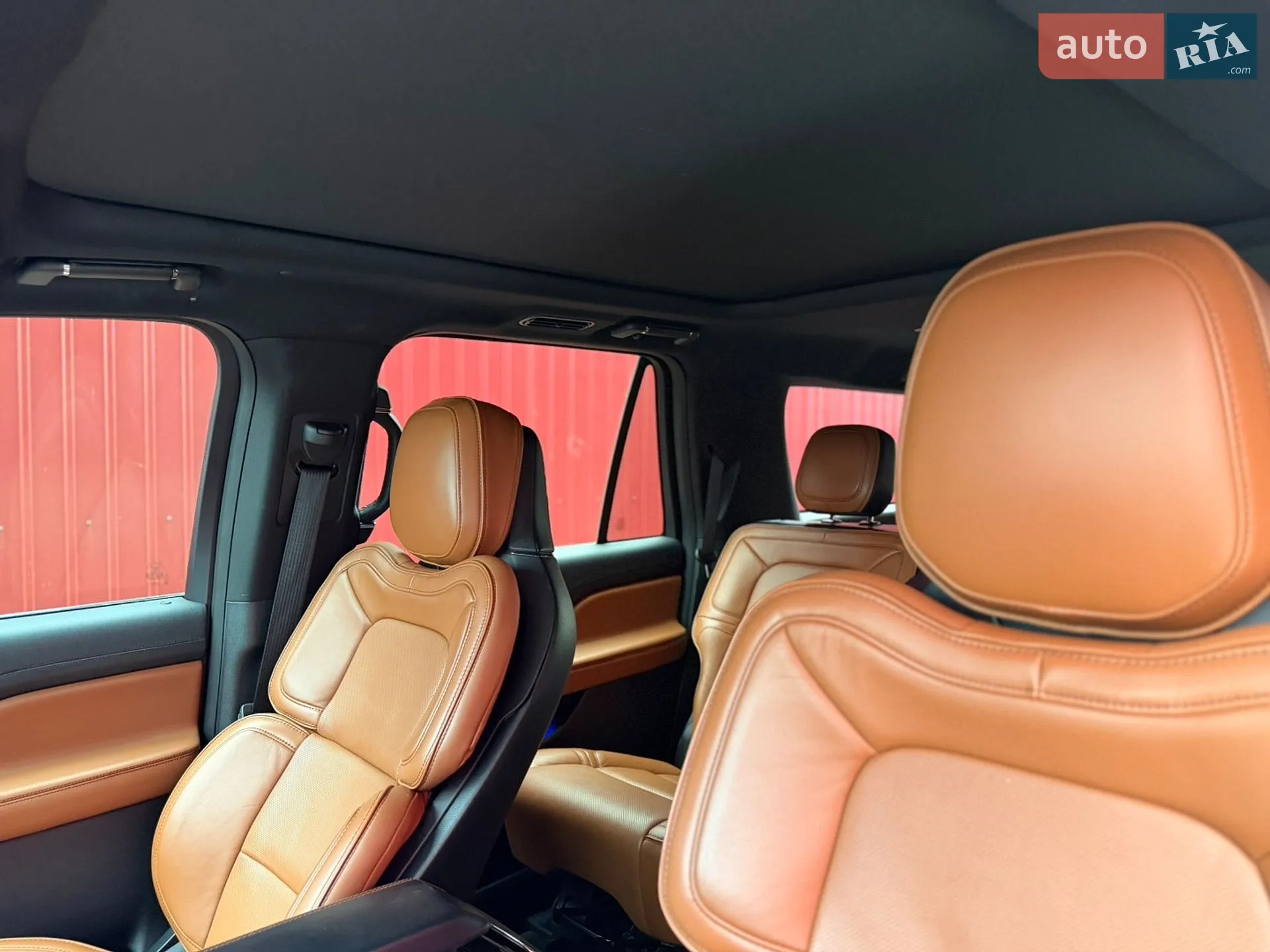 2019 Lincoln Navigator - мініатюра 26
