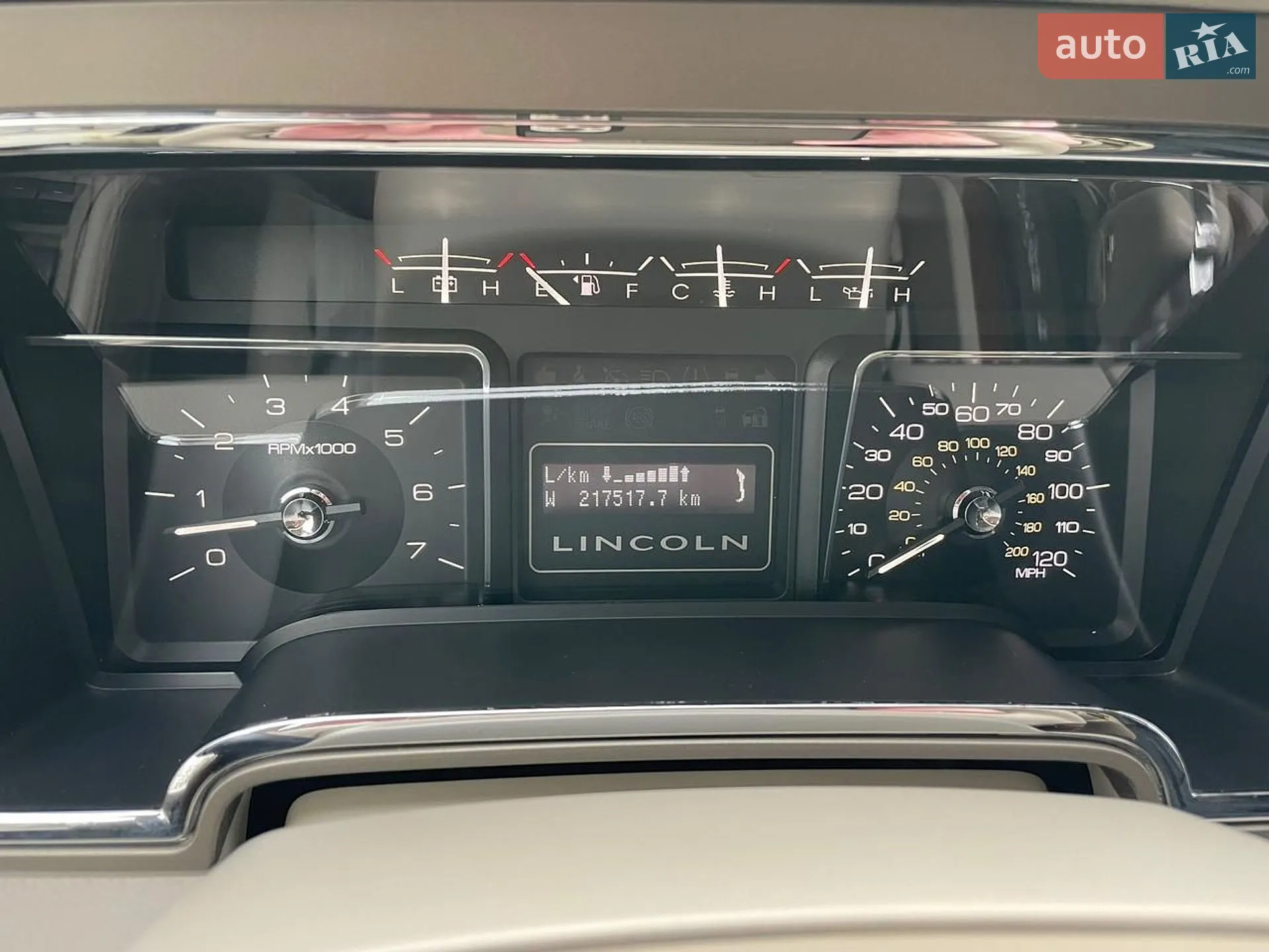 2011 Lincoln Navigator - мініатюра 10