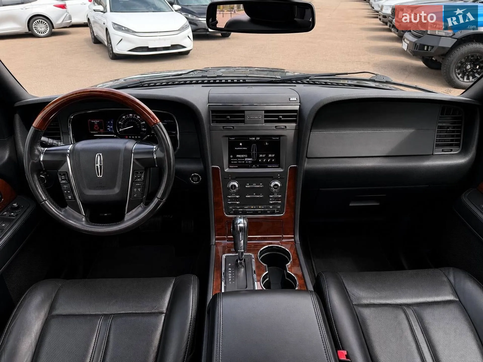 2014 Lincoln Navigator - мініатюра 9