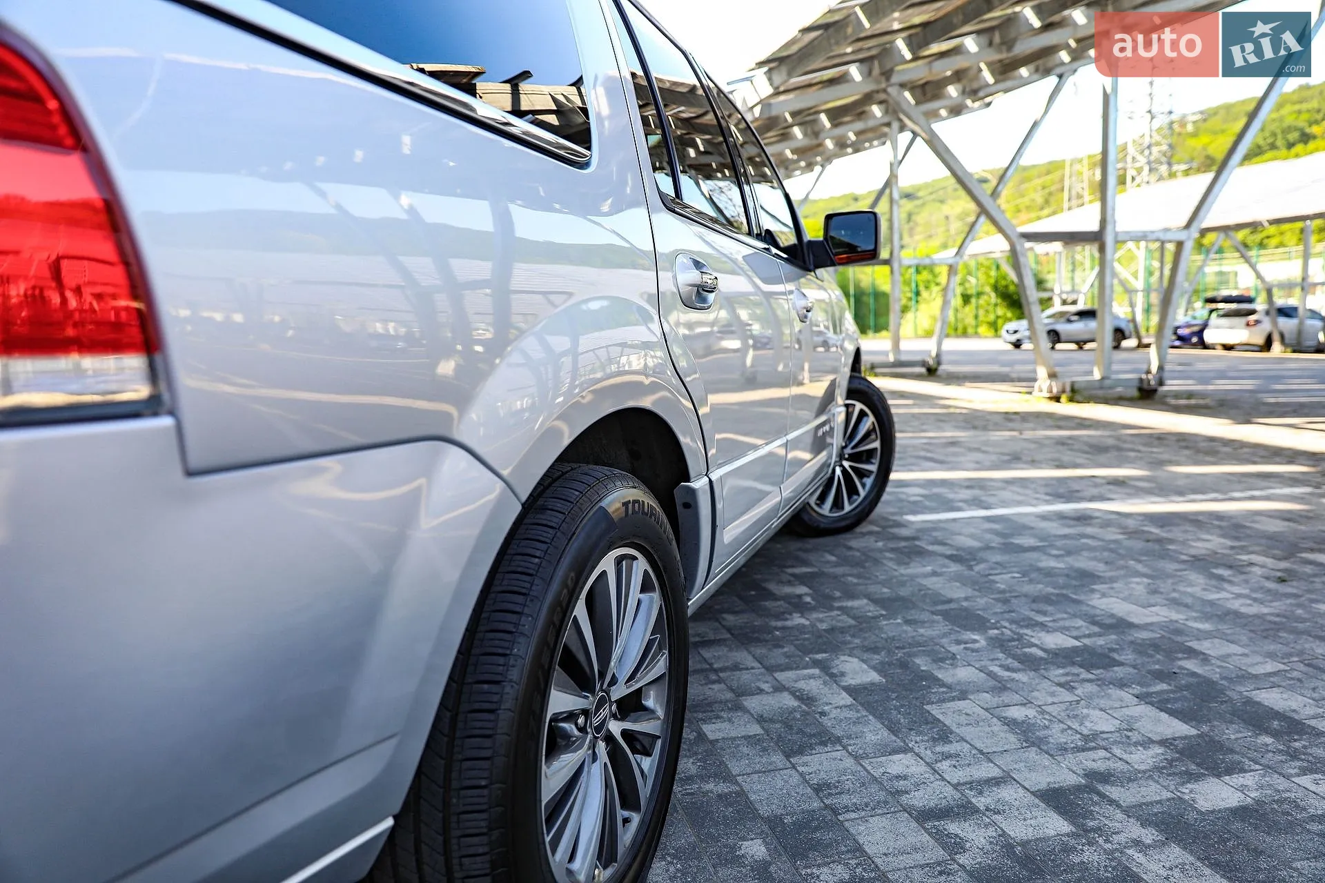2016 Lincoln Navigator - мініатюра 14