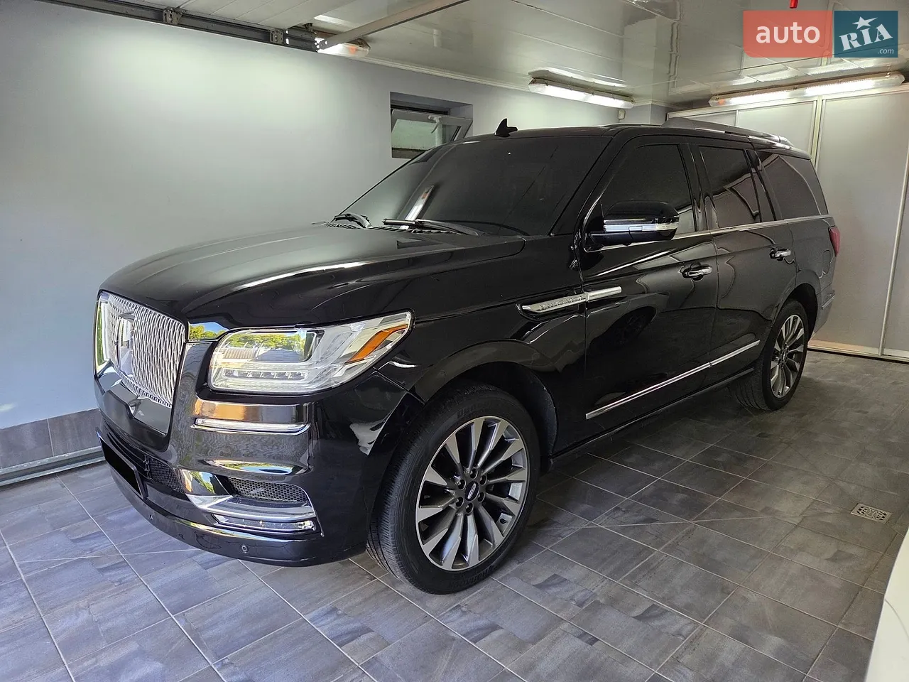 2019 Lincoln Navigator - мініатюра 28