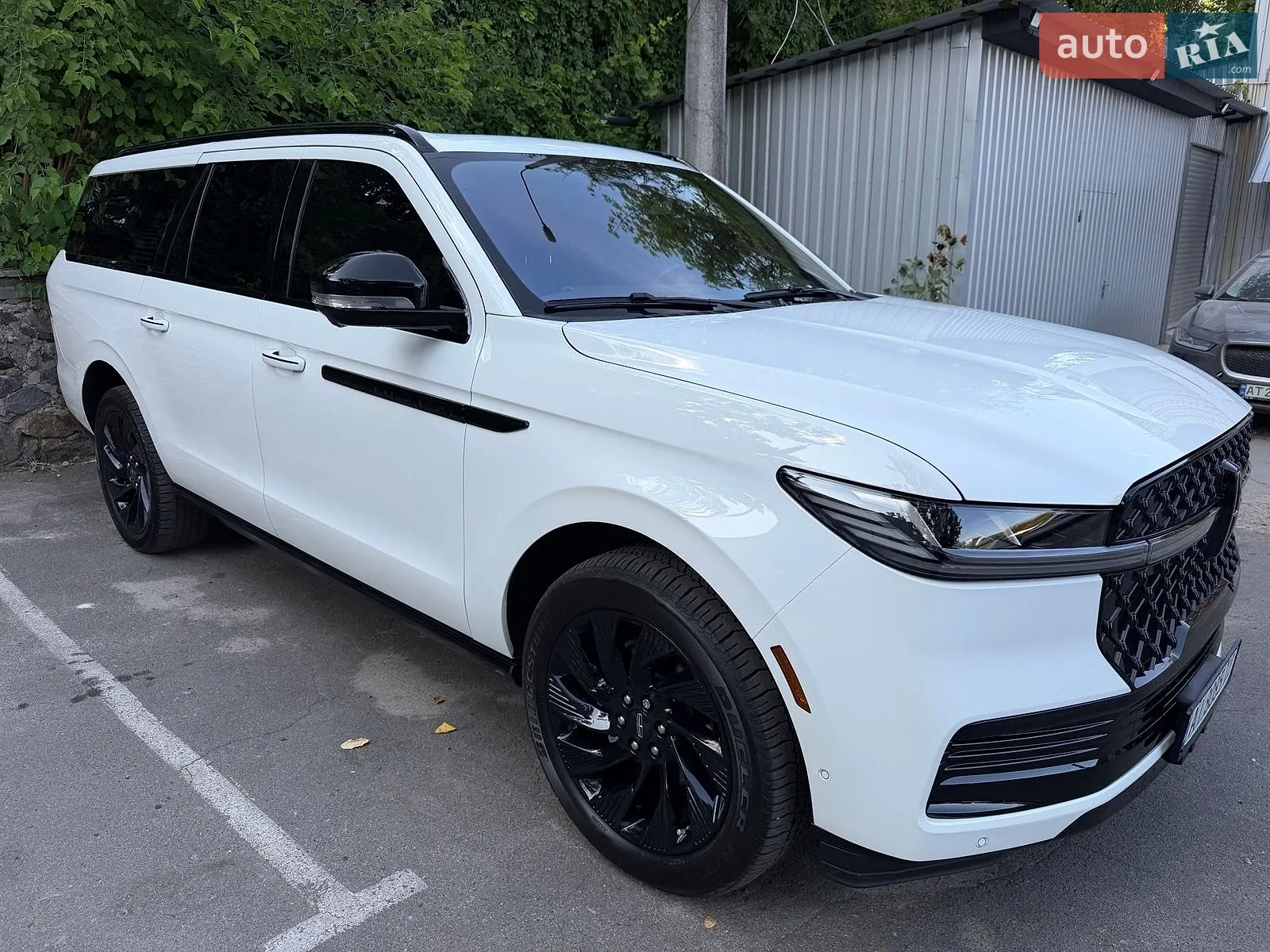 2025 Lincoln Navigator - мініатюра 8