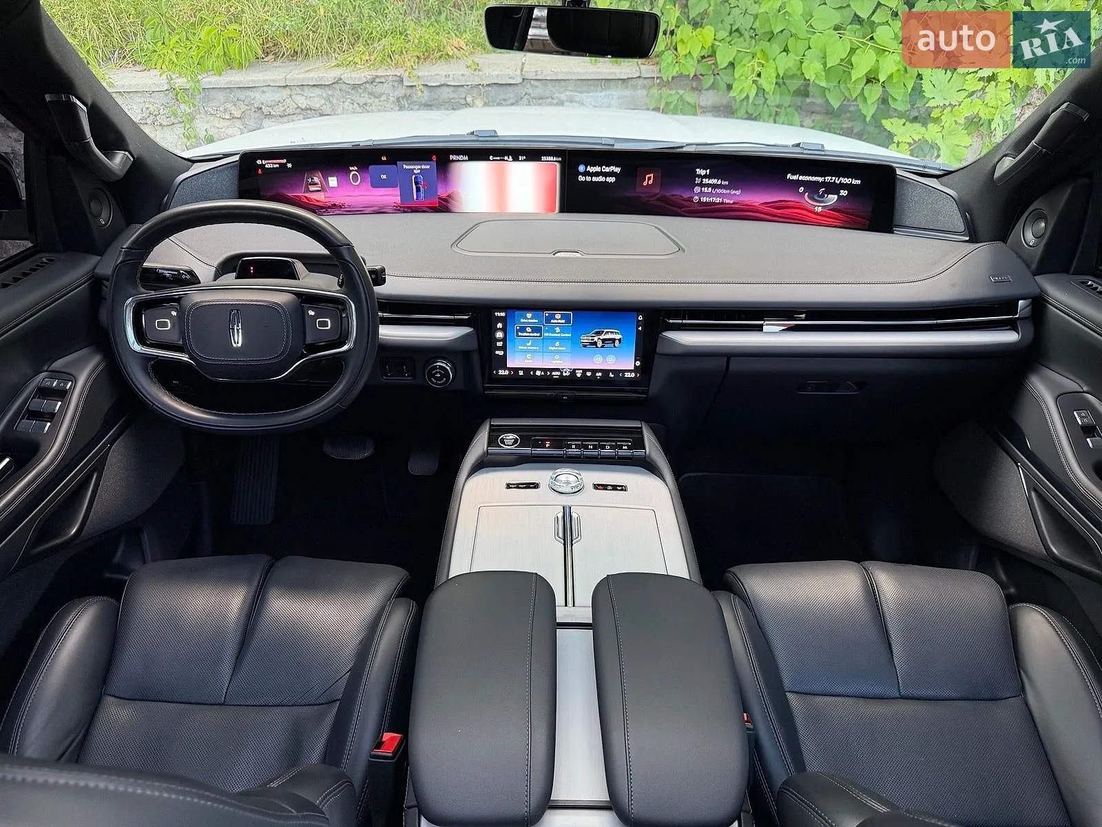 2025 Lincoln Navigator - мініатюра 41