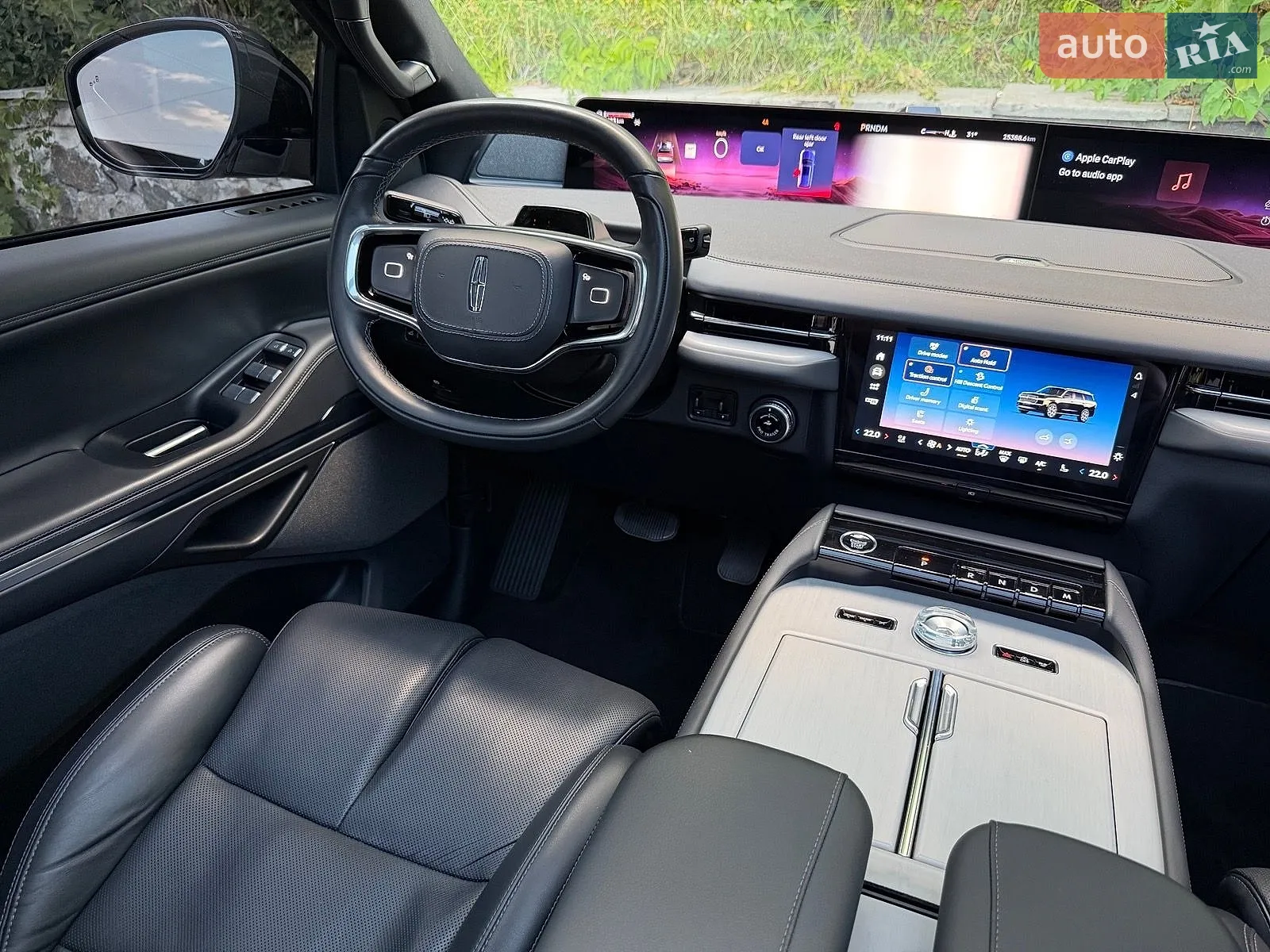 2025 Lincoln Navigator - мініатюра 42