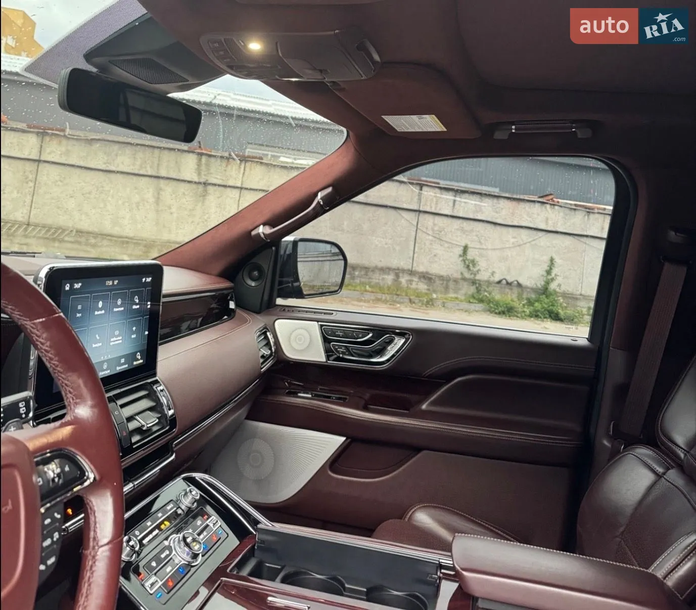 2018 Lincoln Navigator - мініатюра 18