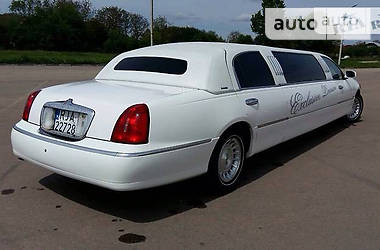 Лимузин Lincoln Town Car 2001 в Луцке