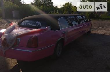 Лимузин Lincoln Town Car 2002 в Тернополе