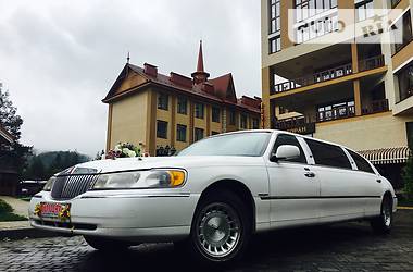 Лімузин Lincoln Town Car 1999 в Івано-Франківську