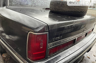 Лимузин Lincoln Town Car 1996 в 