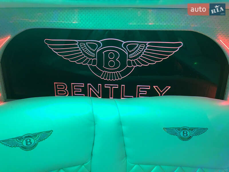 Лимузин Lincoln Town Car 2000 в Харькове фото 15 Лимузин Lincoln Town Car 2000 в Харькове