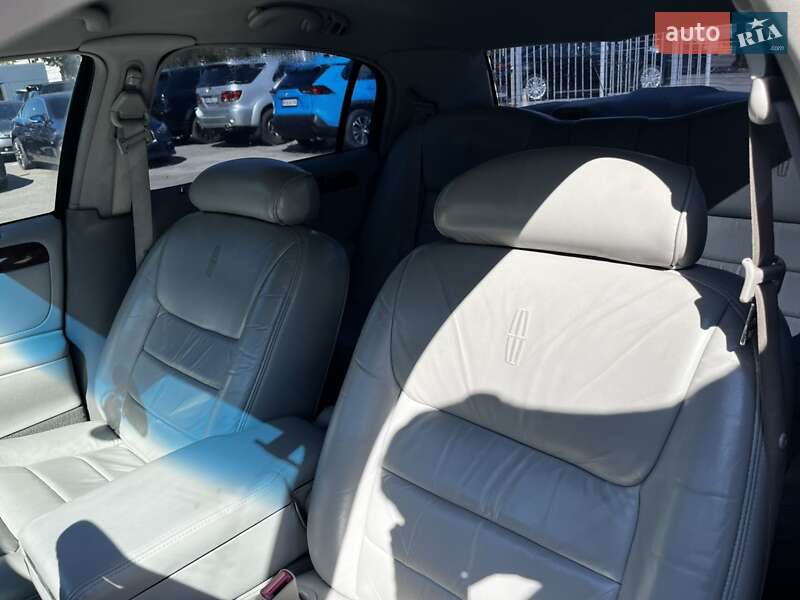 Седан Lincoln Town Car 1998 в Одессе
