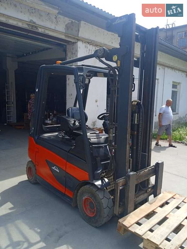 Вилочный погрузчик Linde E 25 2012 в Ужгороде фото 2 Вилочный погрузчик Linde E 25 2012 в Ужгороде