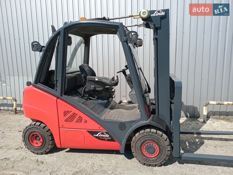 Вилочный погрузчик Linde H-25-T-02 2013 в Киеве фото 2 Вилочный погрузчик Linde H-25-T-02 2013 в Киеве