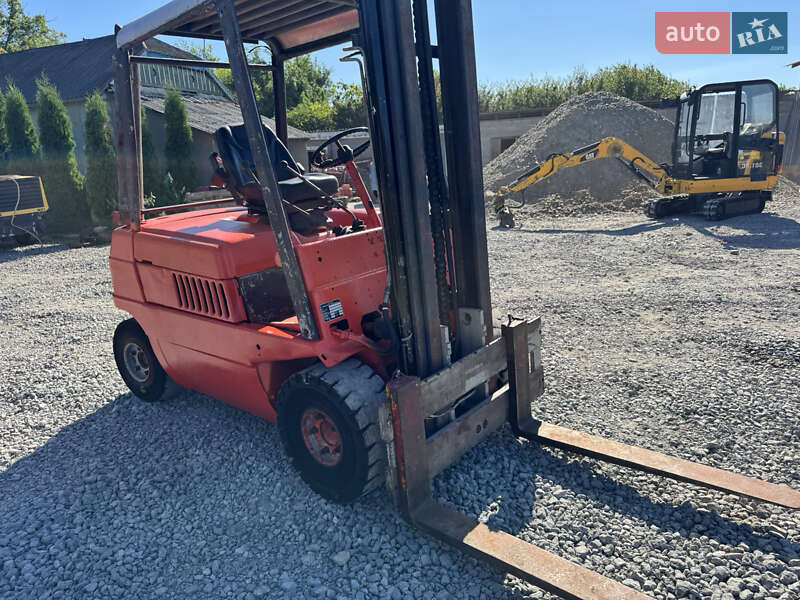 Вилочный погрузчик Linde H 25D 1985 в Недобоевцах