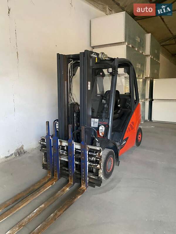 Вилочный погрузчик Linde H 25T-03 2017 в Луцке