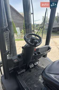 Вилочный погрузчик Linde H 30D 2004 в 