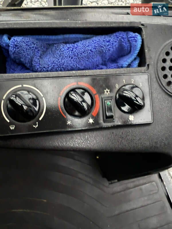 Вилочный погрузчик Linde H 30D 2003 в Черновцах фото 13 Вилочный погрузчик Linde H 30D 2003 в Черновцах