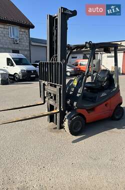 Вилочный погрузчик Linde H20T 2004 в 