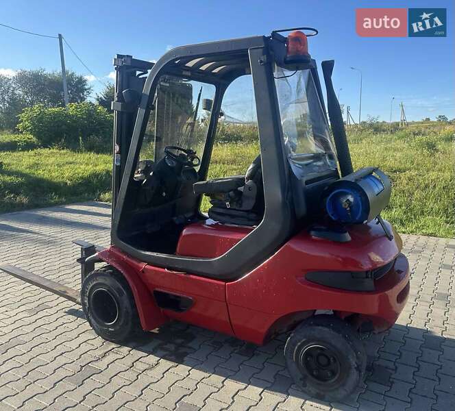 Вилочный погрузчик Linde H30Т 1991 в 
