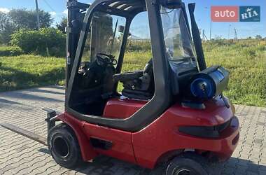 Вилочный погрузчик Linde H30Т 1991 в 