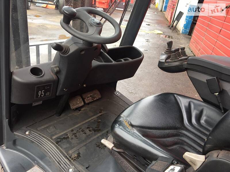 Вилочный погрузчик Linde H 2013 в Радехове фото 3 Вилочный погрузчик Linde H 2013 в Радехове