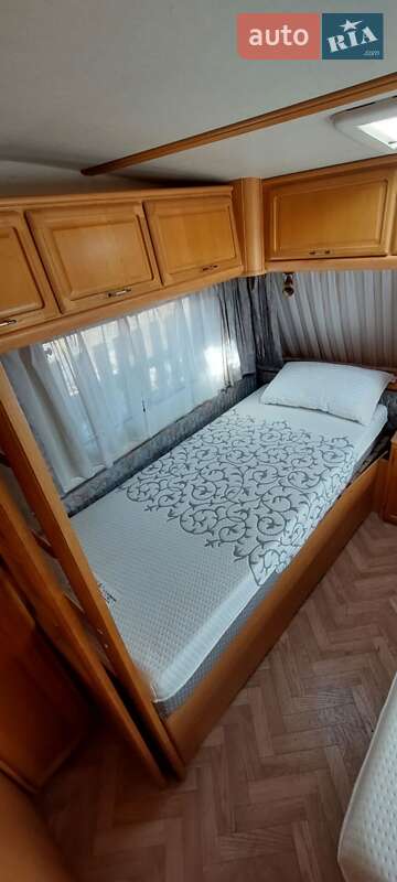 Прицеп дача LMC Lord Ambassador 2003 в Житомире