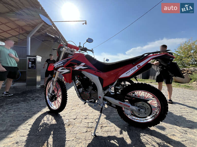 Мотоцикл Кросс Loncin 250 2023 в Сарнах