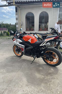 Мотоцикл Спорт-туризм Loncin 250CC 2023 в 