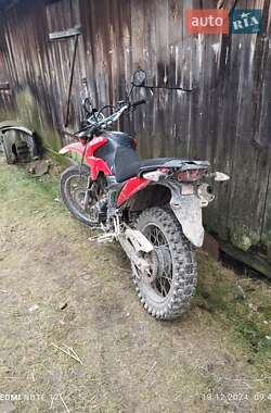 Мотоцикл Классік Loncin LX 200-GY3 2014 в 