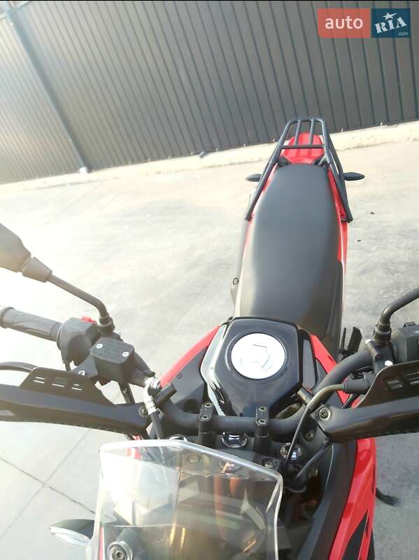 Мотоцикл Супермото (Motard) Loncin LX 200 2018 в Чернівцях