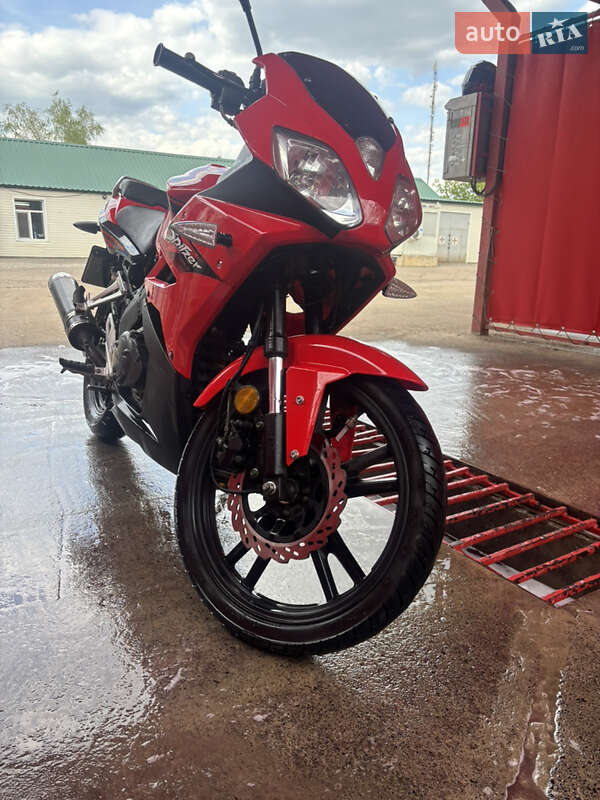 Спортбайк Loncin LX 200 2013 в 