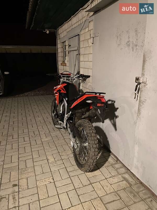 Мотоцикл Спорт-туризм Loncin LX 250GY-3 2023 в 