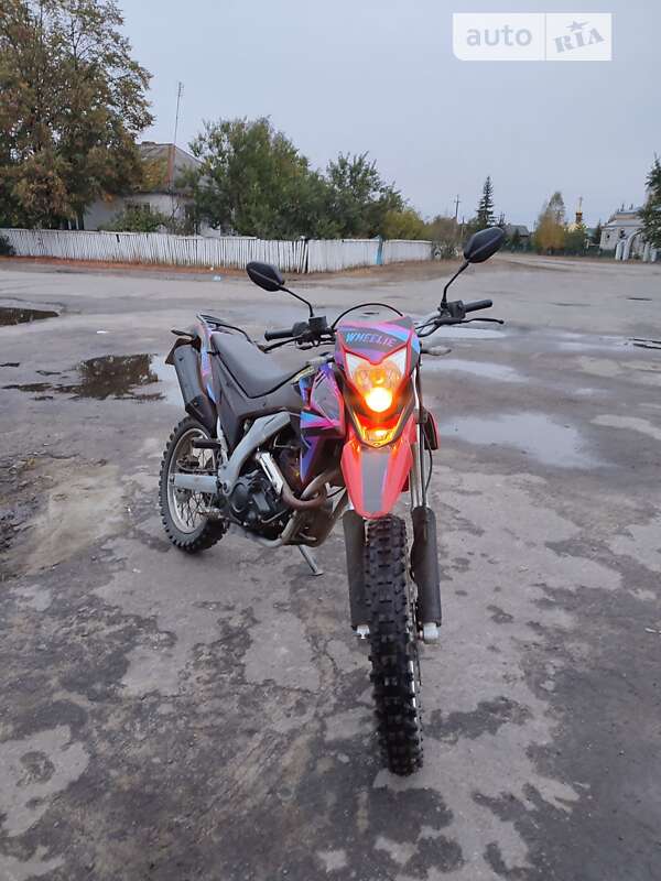 Мотоцикл Кросс Loncin LX 250GY-3 2015 в Дубровиці