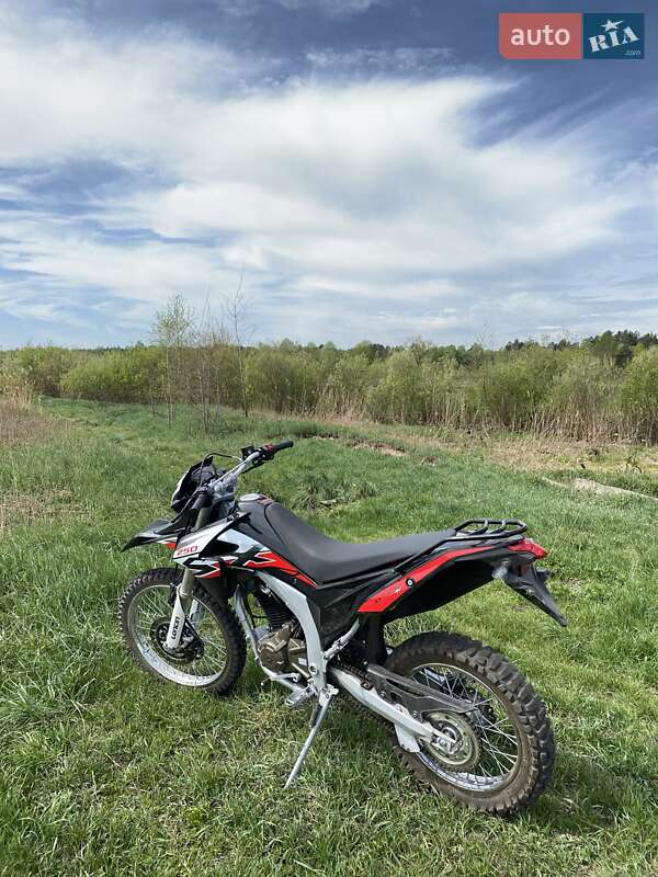 Мотоцикл Багатоцільовий (All-round) Loncin LX250-15 CR4 2024 в Дубровиці