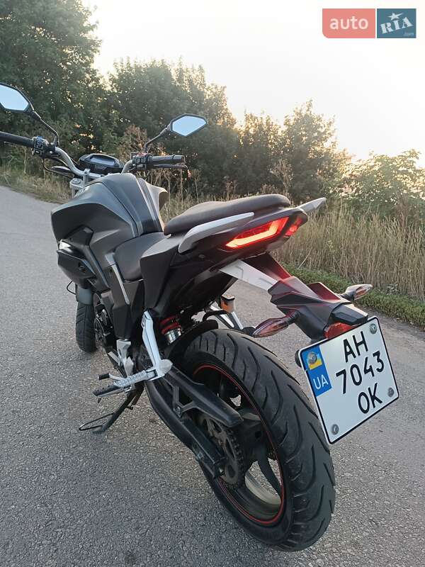 Мотоцикл Без обтекателей (Naked bike) Loncin LX250-15 CR4 2021 в Днепре