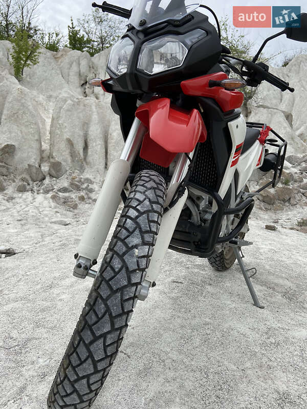 Мотоцикл Внедорожный (Enduro) Loncin LX300GY-A DS2 Pro 2019 в Веселинове фото 9 Мотоцикл Внедорожный (Enduro) Loncin LX300GY-A DS2 Pro 2019 в Веселинове