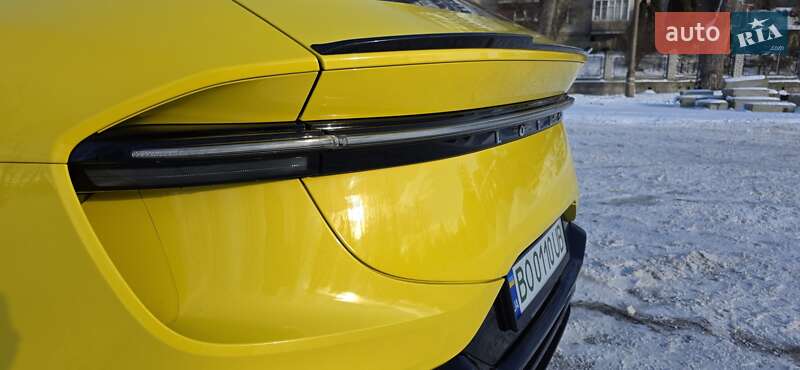 Позашляховик / Кросовер Lotus Eletre 2024 в Тернополі