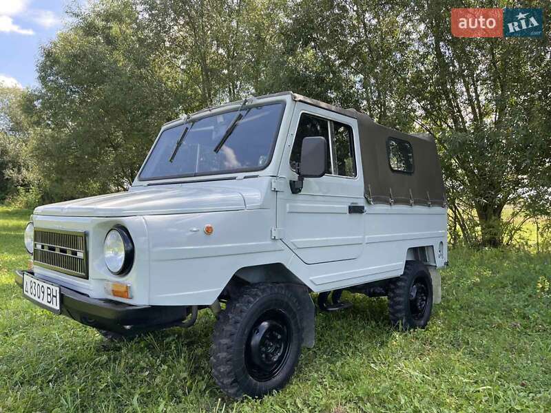 Внедорожник / Кроссовер ЛуАЗ 969 Волинь 1990 в 
