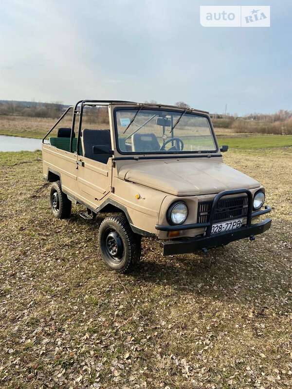 Внедорожник / Кроссовер ЛуАЗ 969М 1990 в Вараше