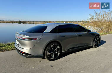 Седан Lucid Air 2022 в 